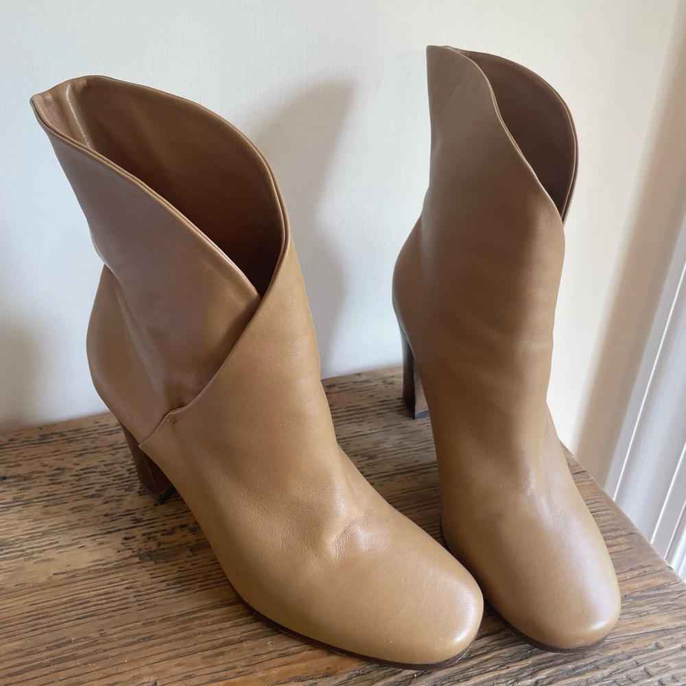 Celine Beige leather Wrap Ankle Boots Size 39.5 - Picture 3 of 8